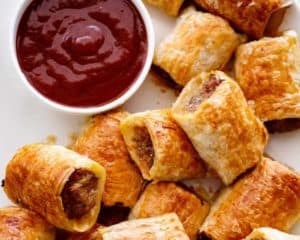 Sausage miniature rolls, served with dipping sauce